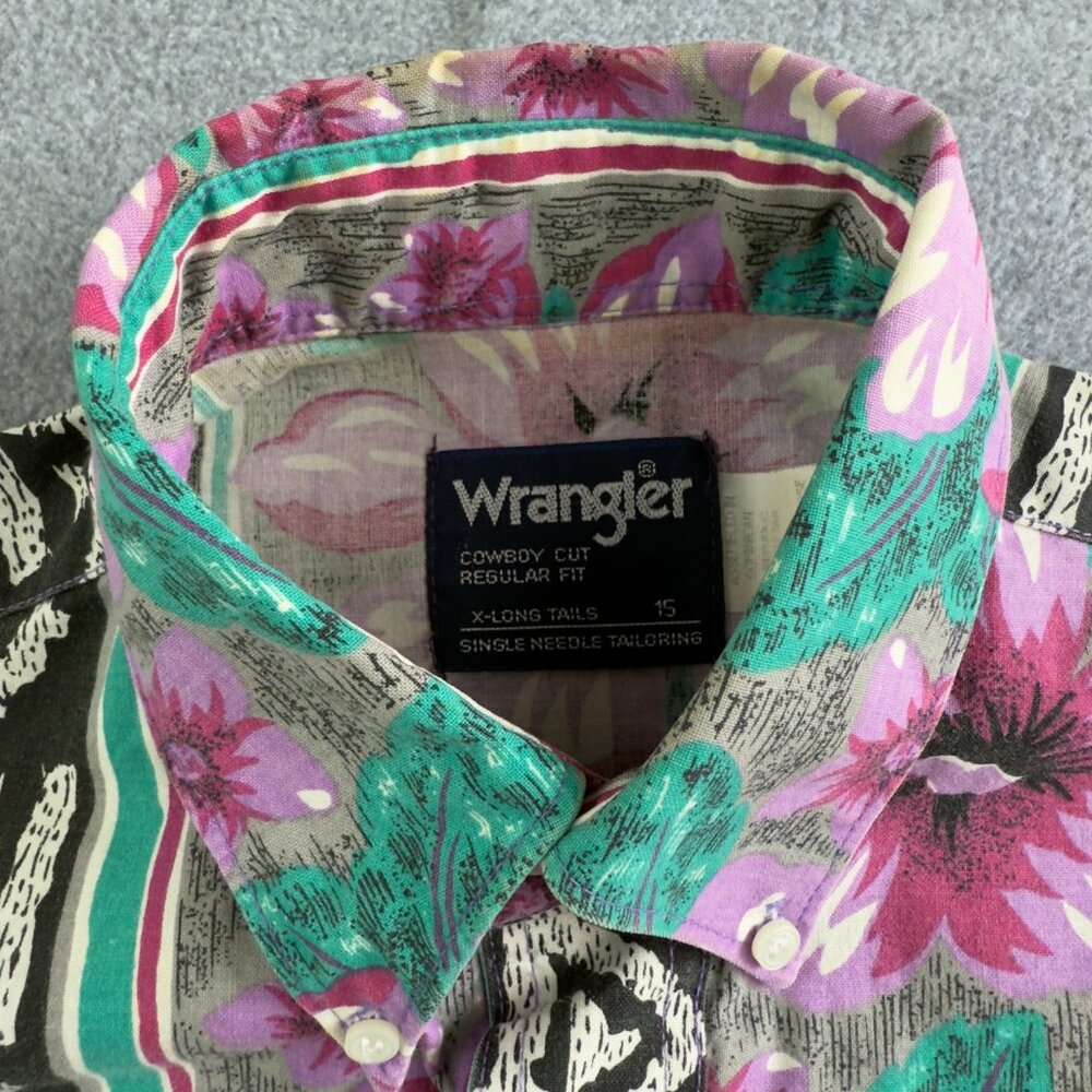 VNTG Wrangler Cowboy‑Cut Floral Aztec Pearl‑Snap Western Shirt Size 15 – Retro - Picture 4 of 11
